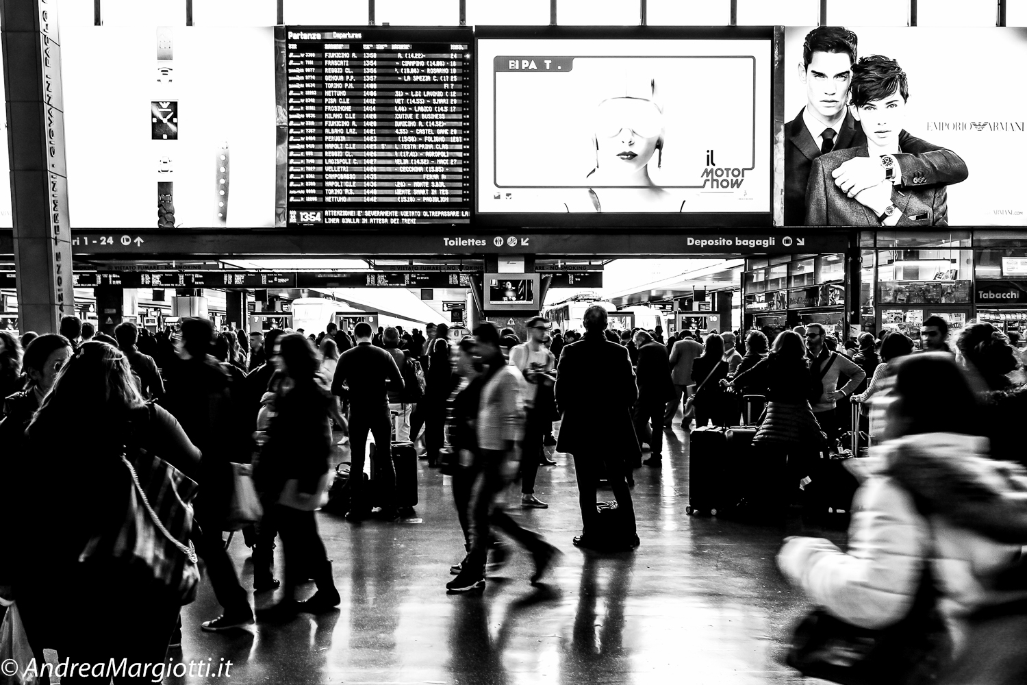 Street in stazione L' attesa | Andrea Margiotti fotografo |